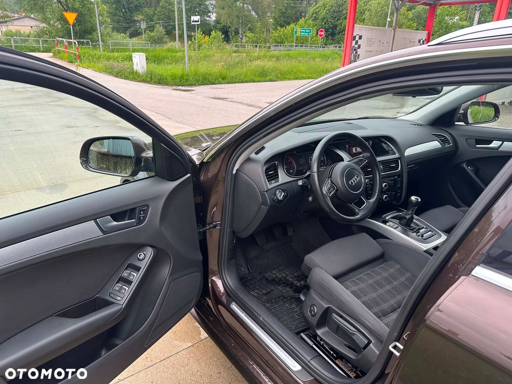 Audi A4 Avant 2.0 TDI DPF quattro Attraction - 10