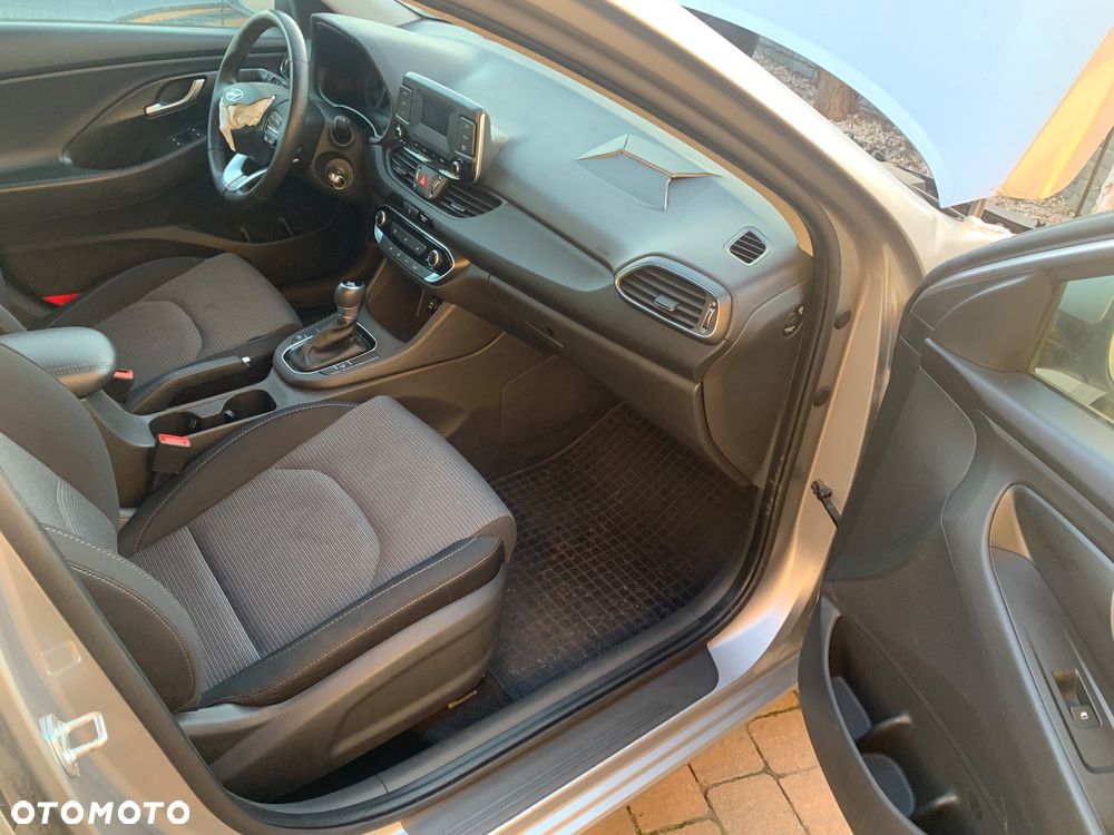 Hyundai i30 1.0 T-GDI Modern DCT - 12