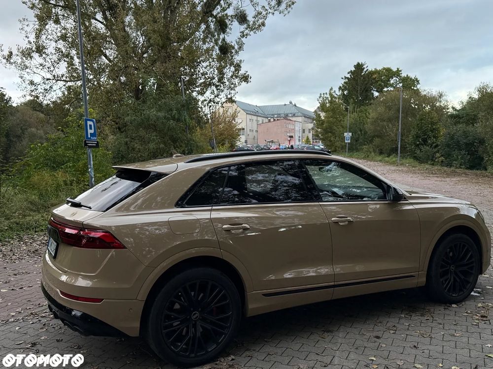 Audi SQ8 - 9