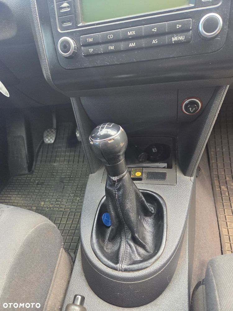 Volkswagen Touran 1.6 - 13