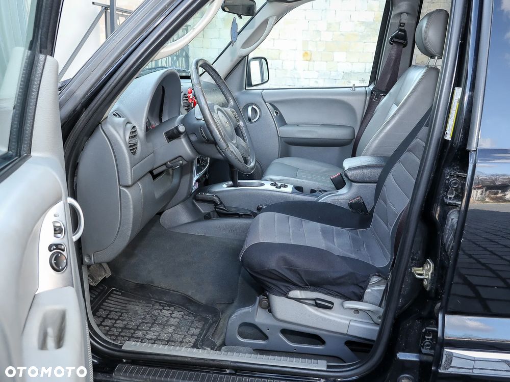 Jeep Cherokee 2.8 CRD Automatik Limited - 17