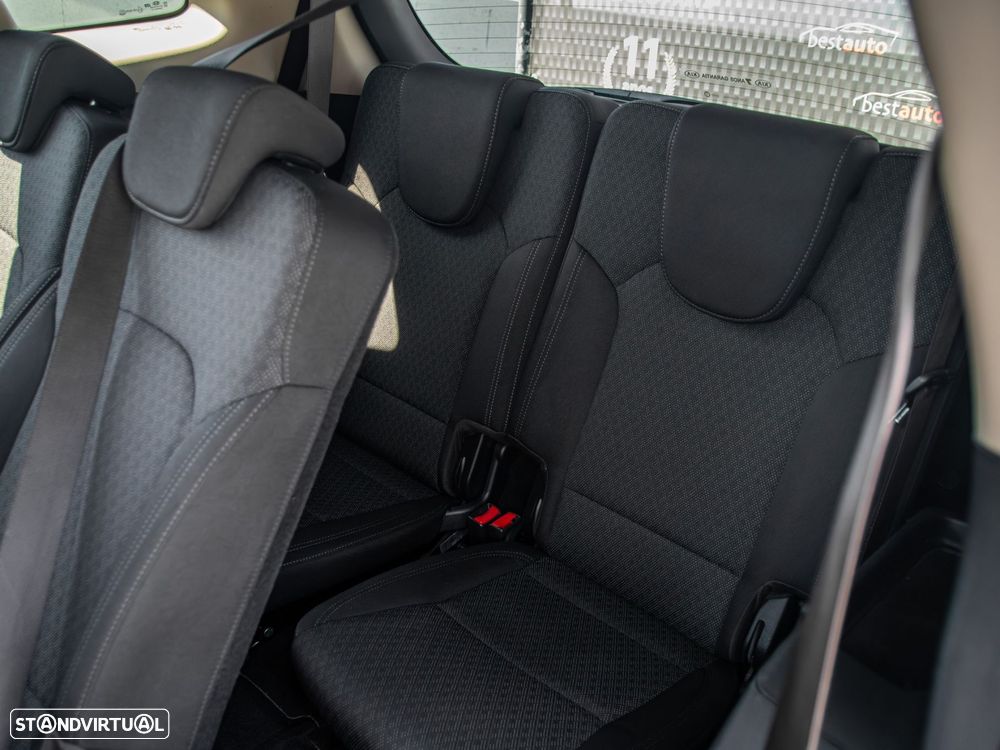 Kia Carens 1.7 CRDi ISG TX - 20