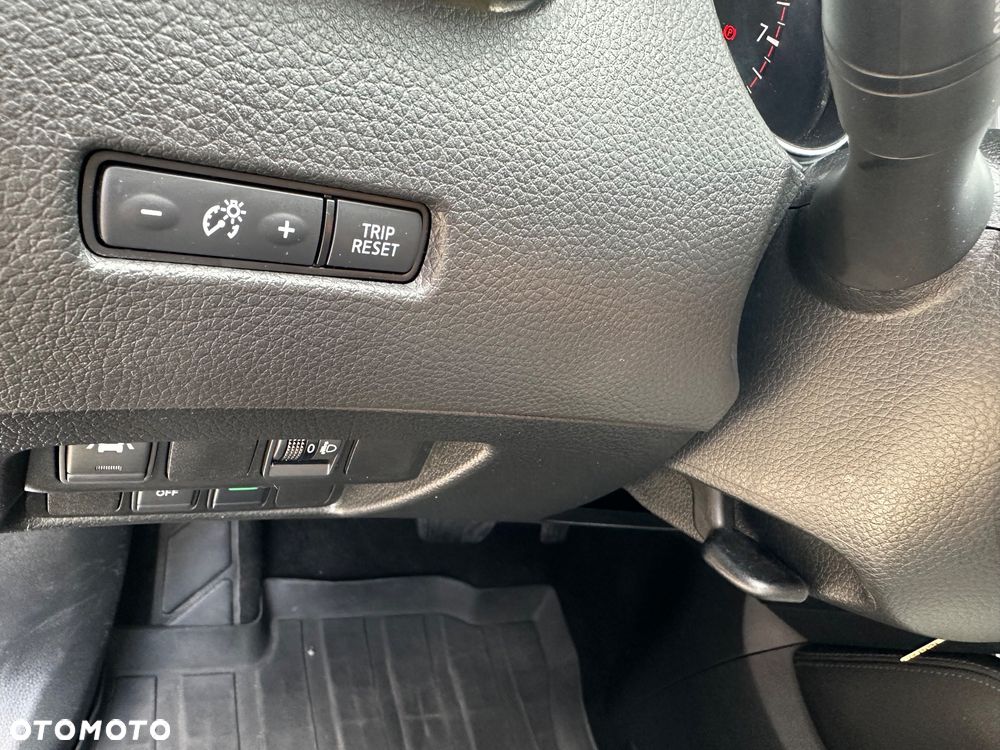 Nissan Qashqai 1.2 DIG-T Xtronic ACENTA - 24