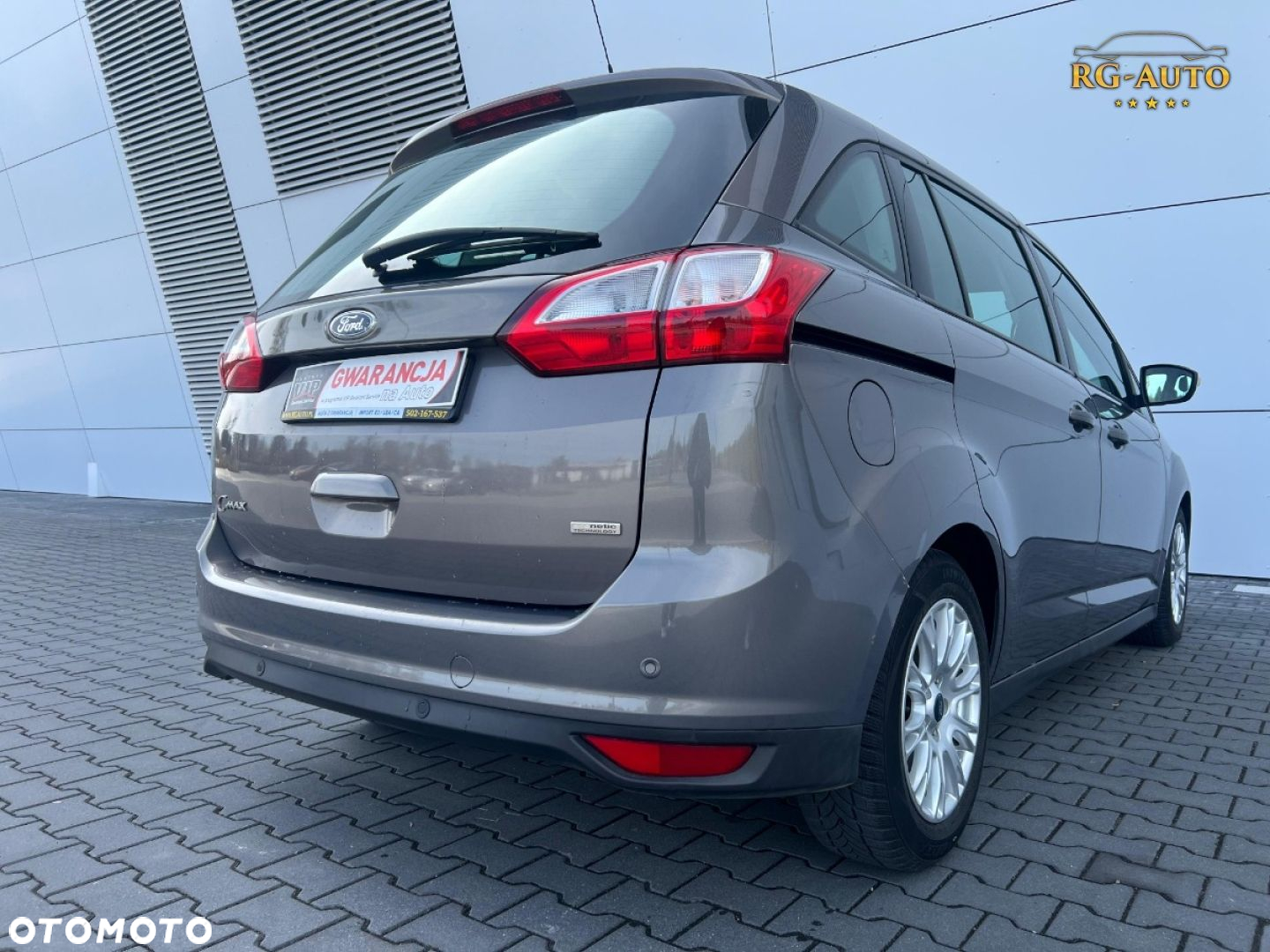 Ford Grand C-MAX - 16