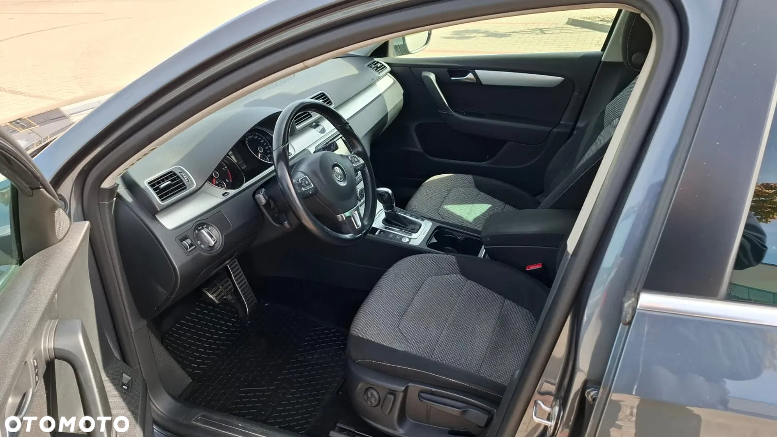Volkswagen Passat 2.0 TDI Perfectline R-Style DSG - 2