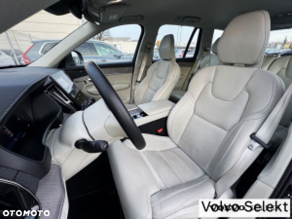 Volvo XC 90 - 29