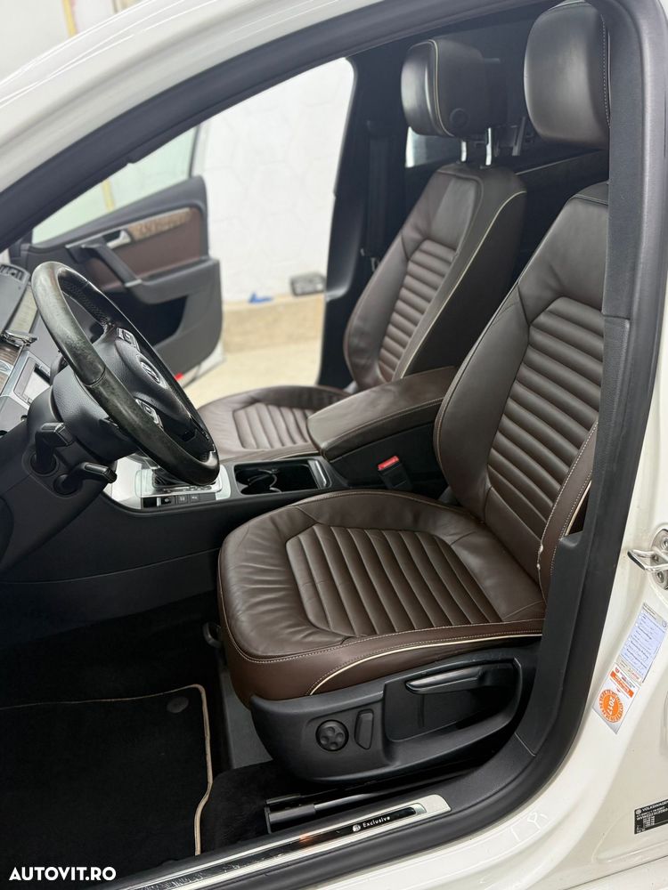 Volkswagen Passat Variant 2.0 TDI DSG BlueMotion Technology Exclusive - 10