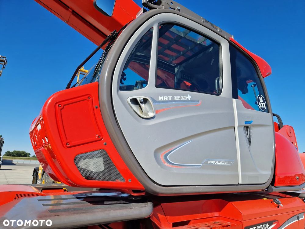Manitou MRT 2550  M522 - 8