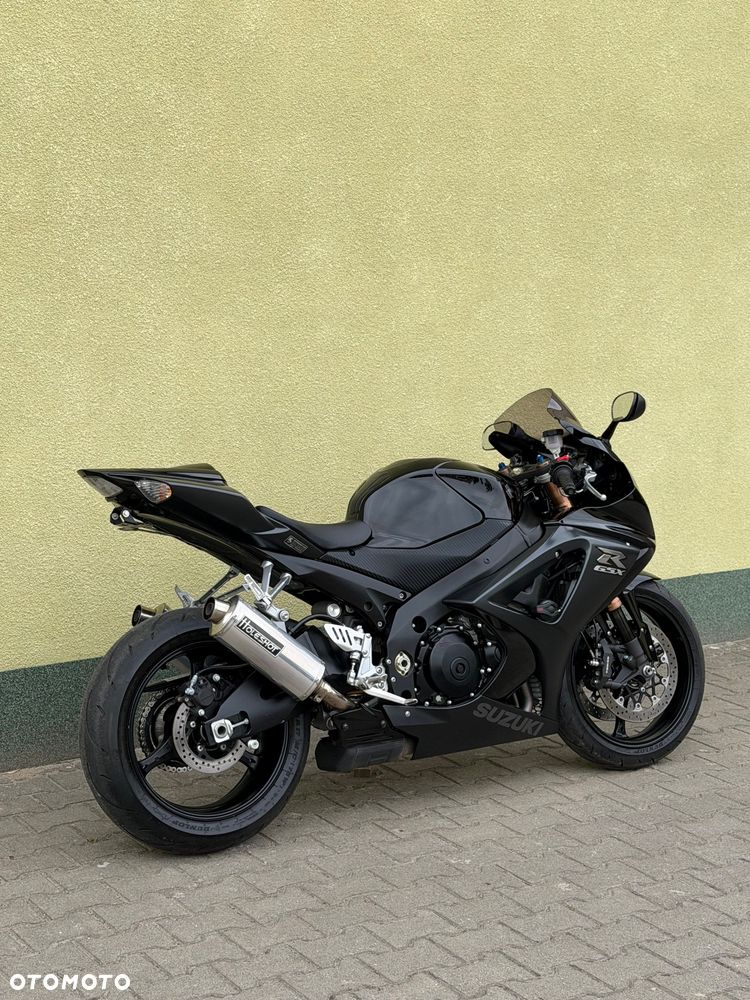Suzuki GSX-R - 10