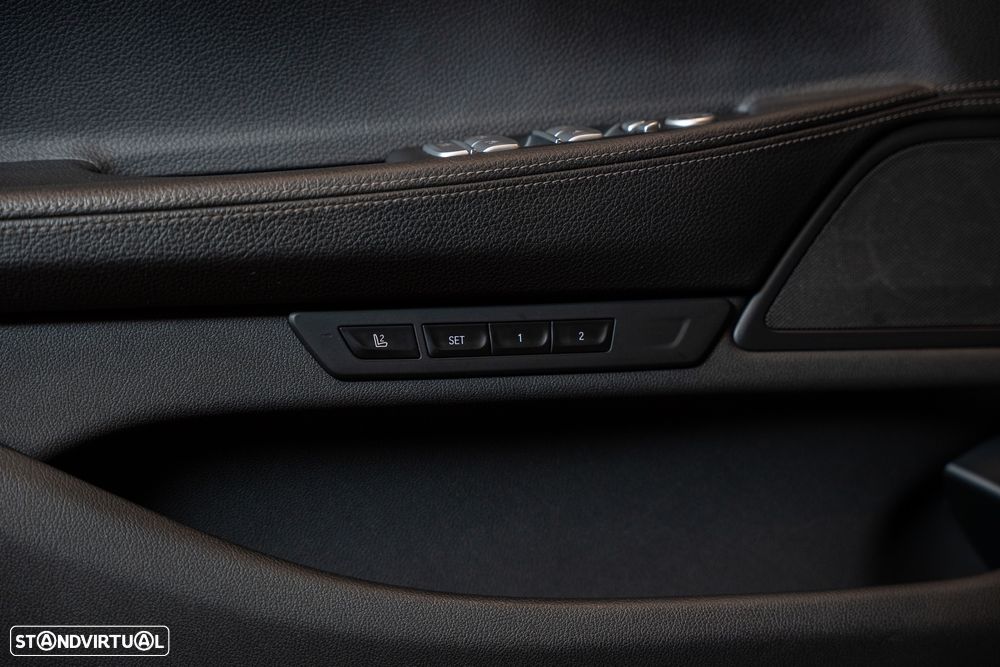 BMW 740 e iPerformance Pack M - 25