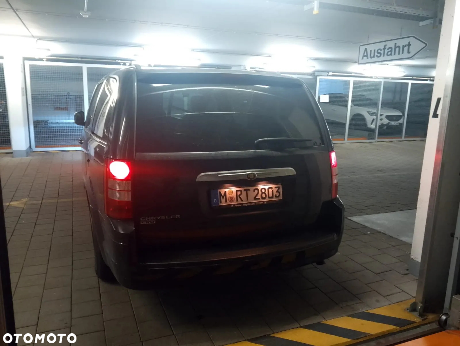 Chrysler Voyager 2.8 LX CRD - 3