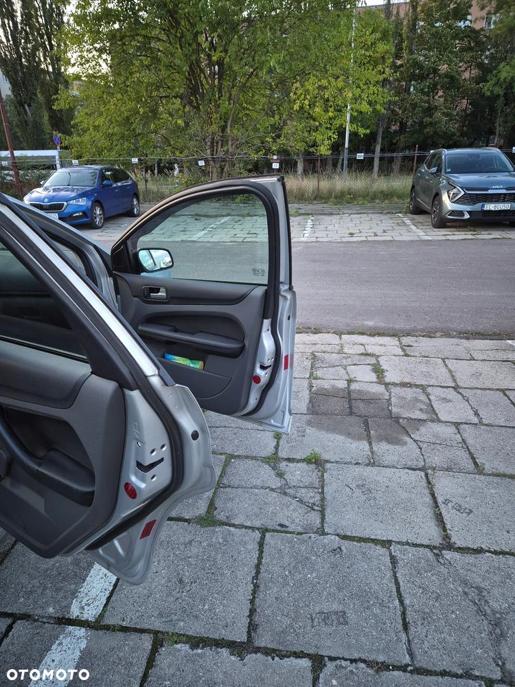 Ford Focus - 13