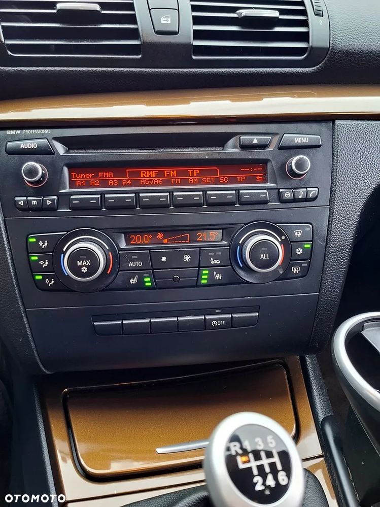 BMW Seria 1 120d DPF Edition Lifestyle - 30