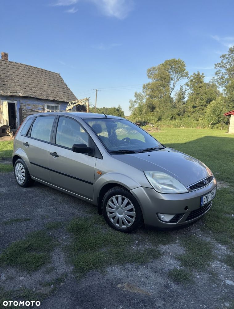 Ford Fiesta 1.6 Trend - 1