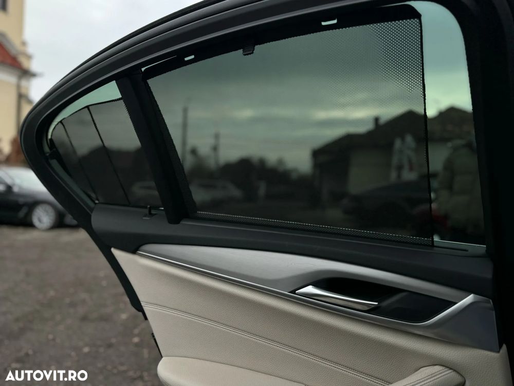 BMW Seria 5 530i xDrive AT - 10