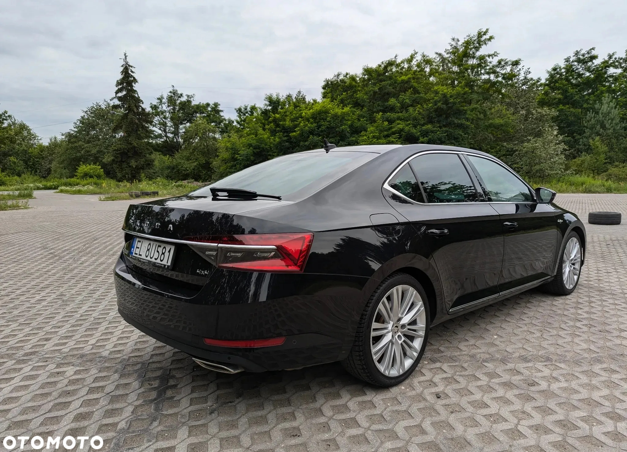 Skoda Superb 2.0 TSI 4x4 L&K DSG - 3