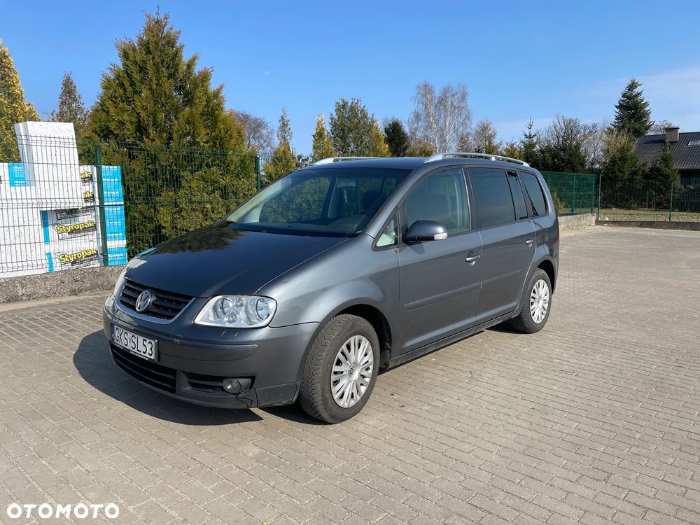 Volkswagen Touran 1.6 FSI - 1