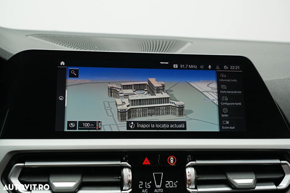 BMW Seria 3 330e Aut. Sport Line - 34