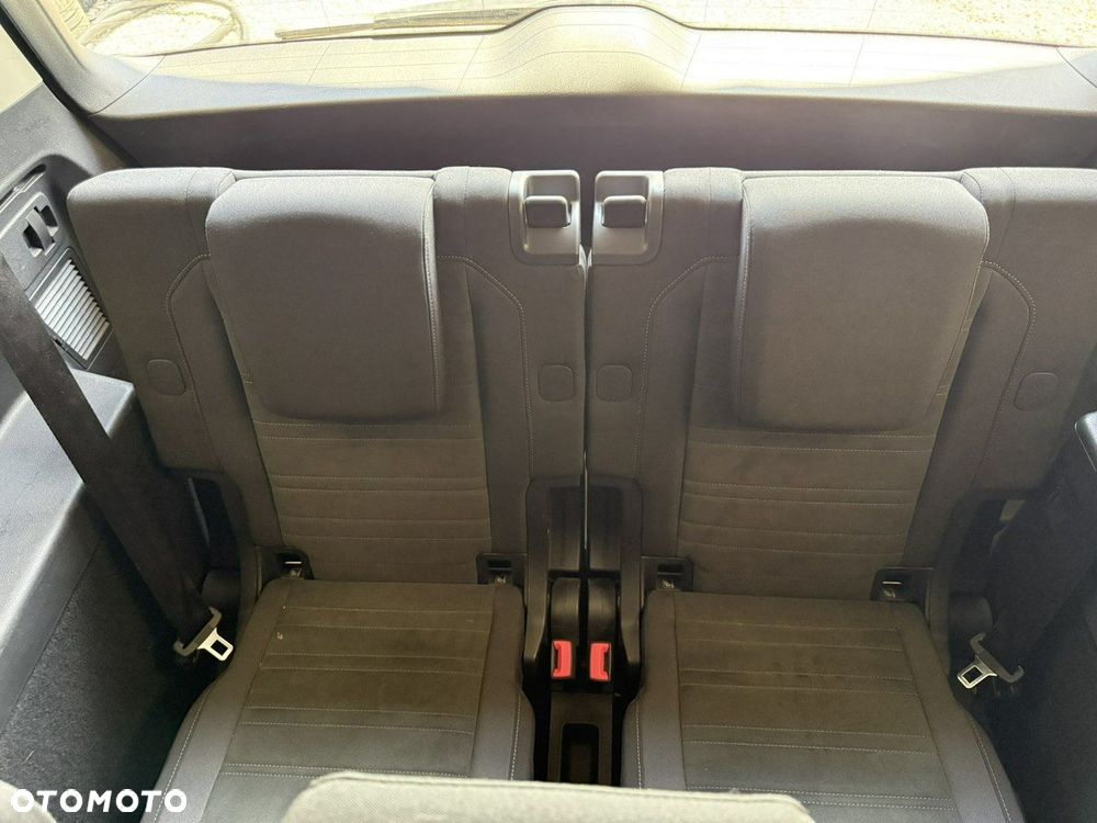 Volkswagen Touran 1.6 TDI BMT Comfortline - 22