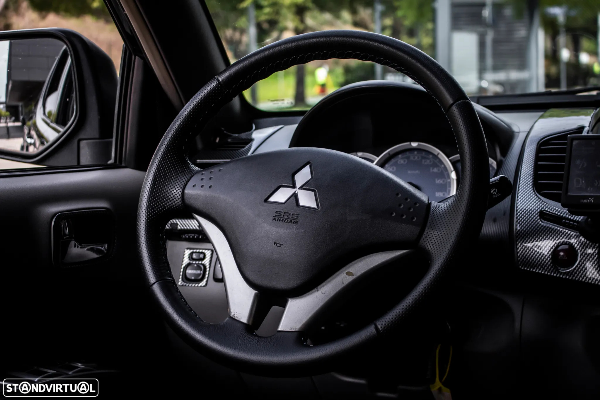 Mitsubishi L200 - 33