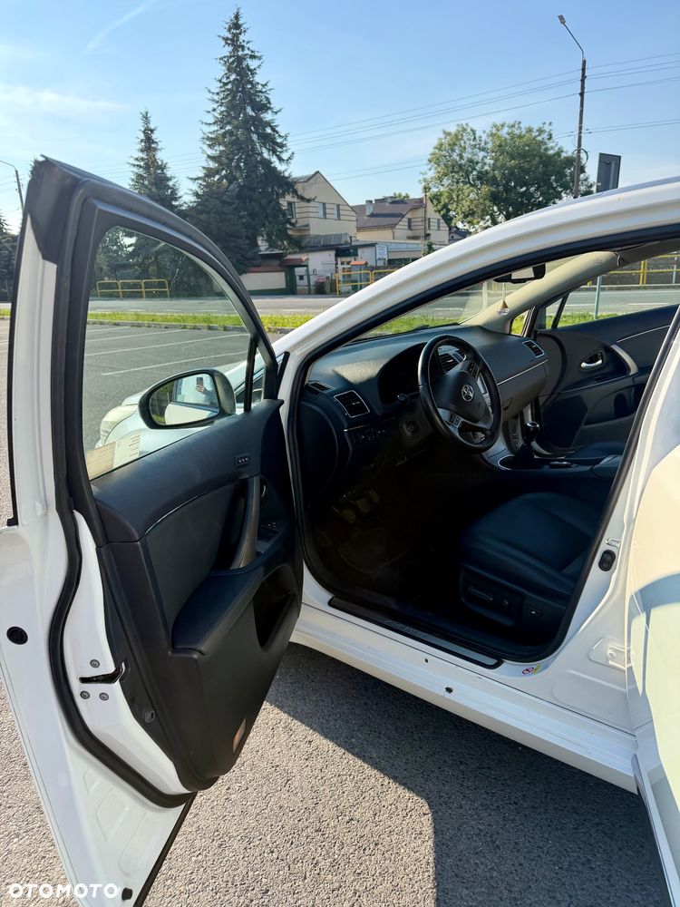Toyota Avensis 2.0 Prestige NAVI - 14