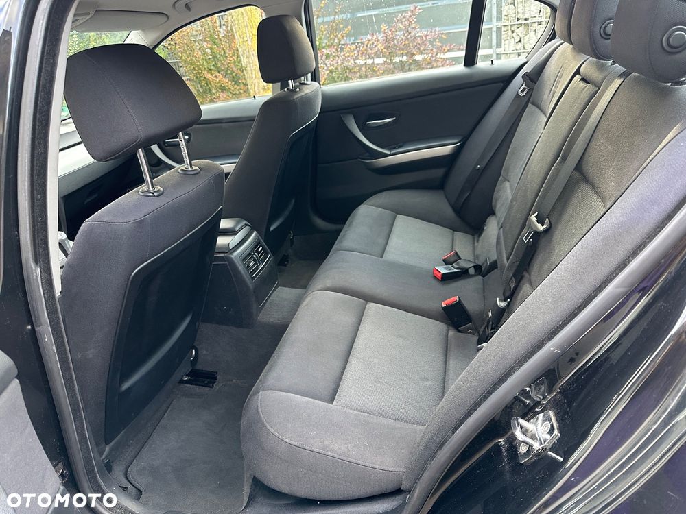 BMW Seria 3 320d - 17
