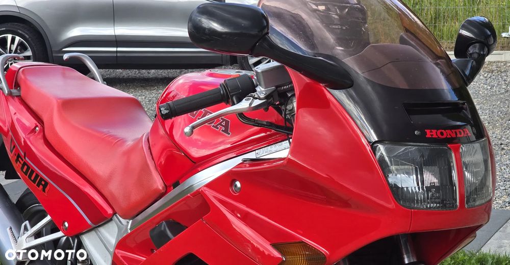 Honda VFR - 26