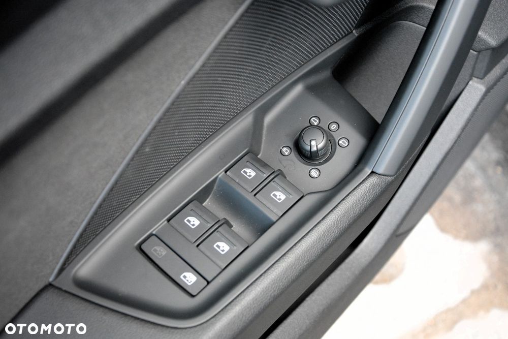 Audi A3 Limousine 30 TFSI mHEV S tronic - 18
