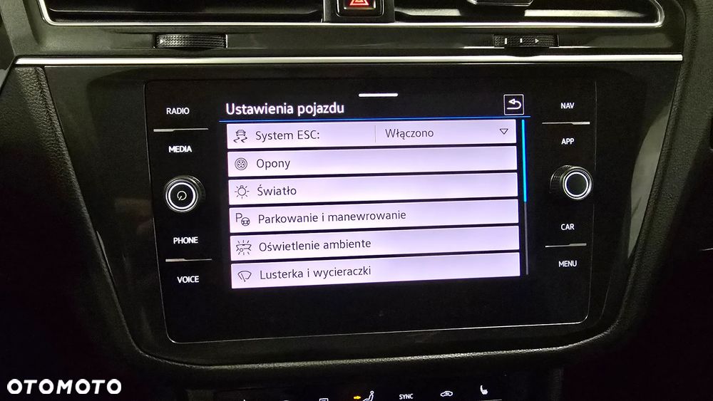 Volkswagen Tiguan 2.0 TSI 4Mot Elegance DSG - 20