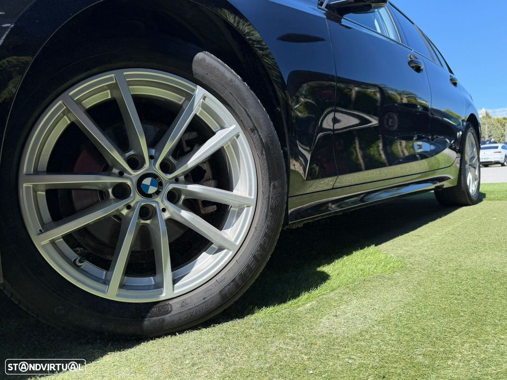 BMW 318 d Auto - 3