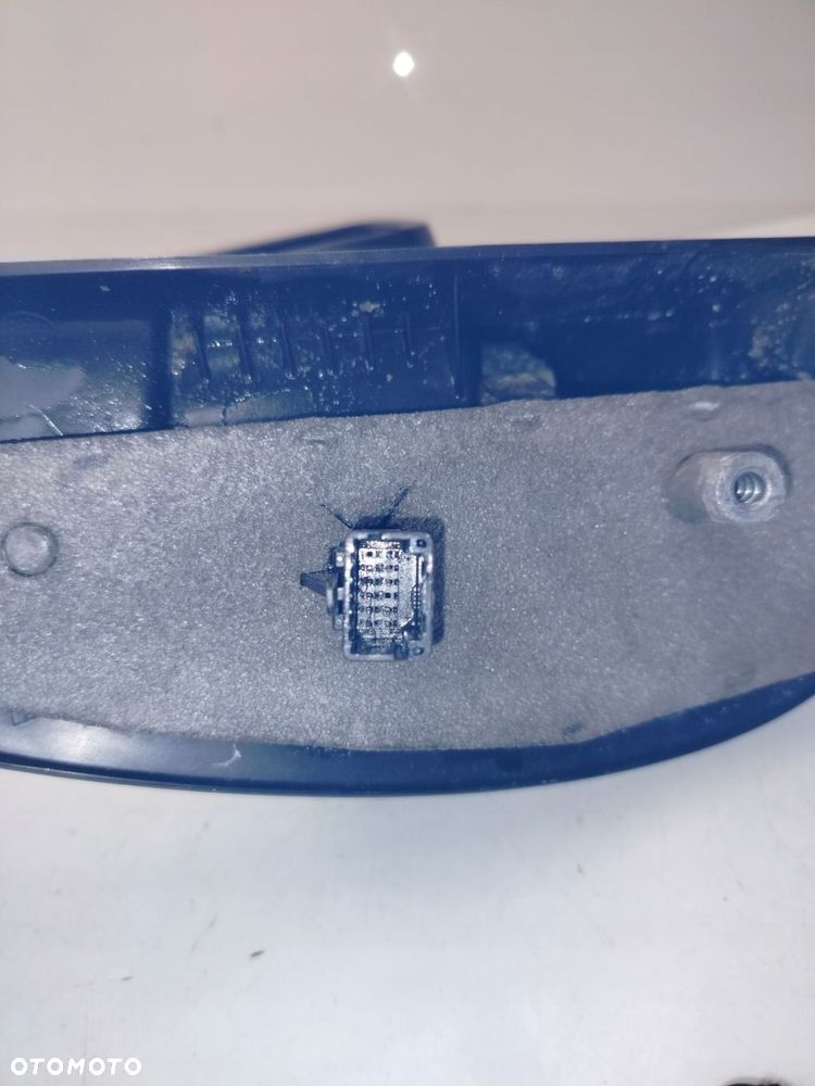 renault kangoo ii 07r- lusterko prawe zewnętrzne o389 9 pin - 9