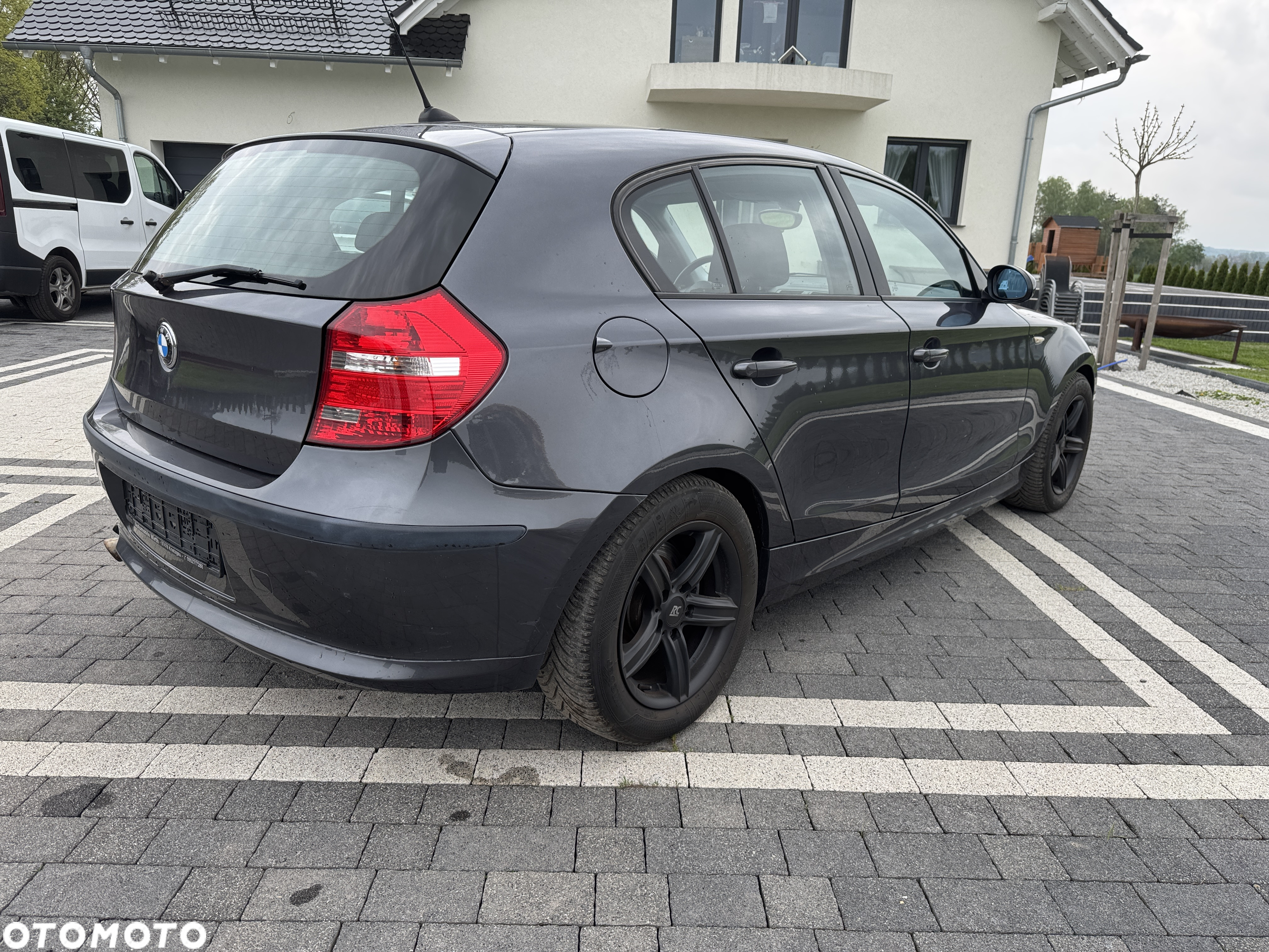 BMW Seria 1 118d - 12