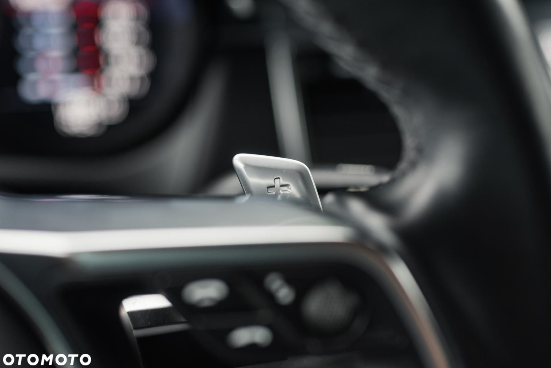 Porsche Macan - 27