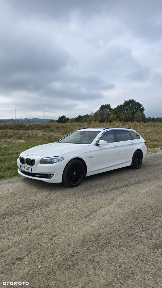 BMW Seria 5 523i - 10
