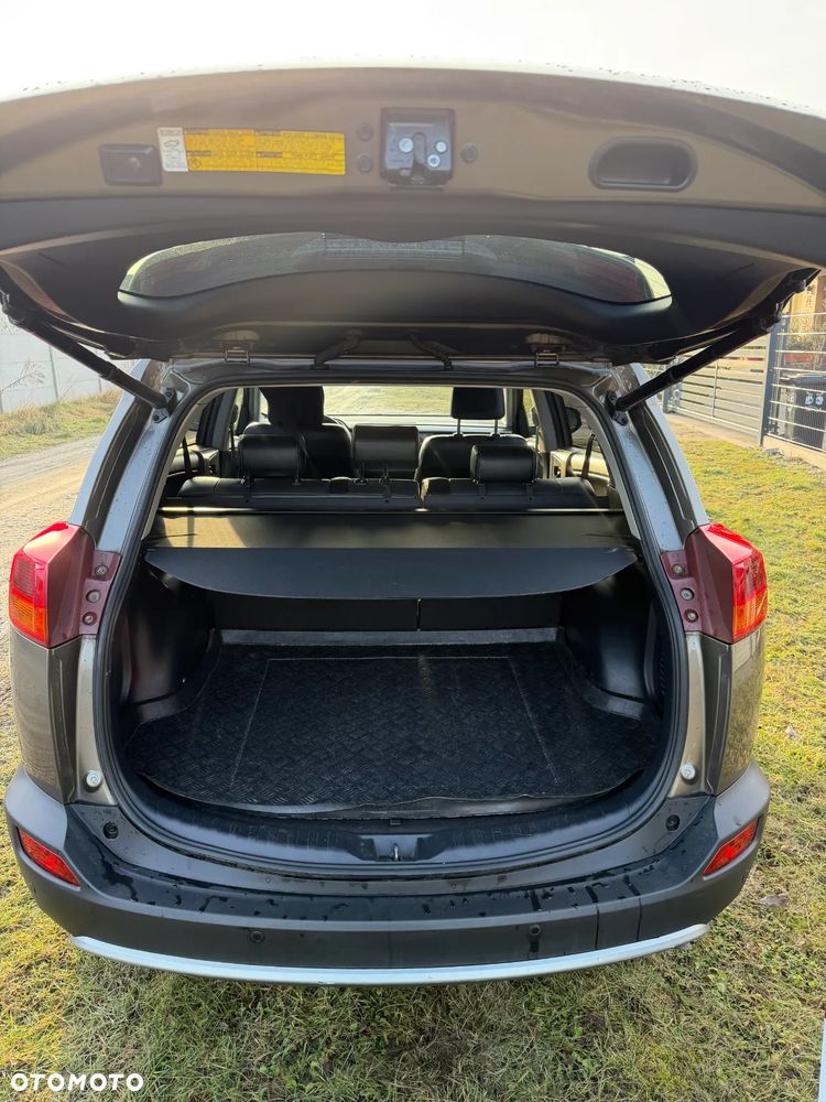 Toyota RAV4 2.2 D-4D Prestige - 8