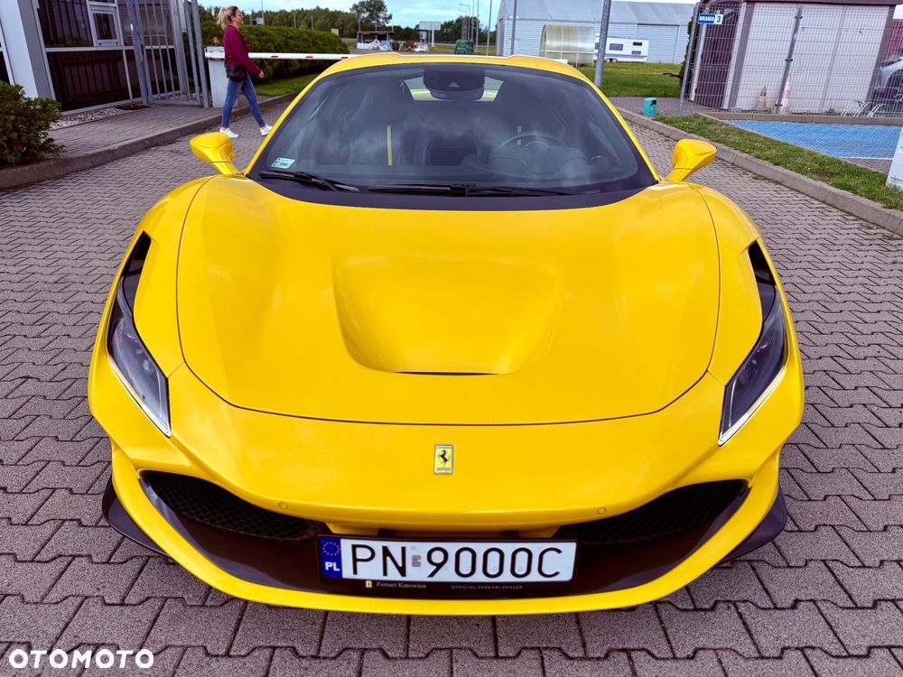 Ferrari F8 Spider - 5