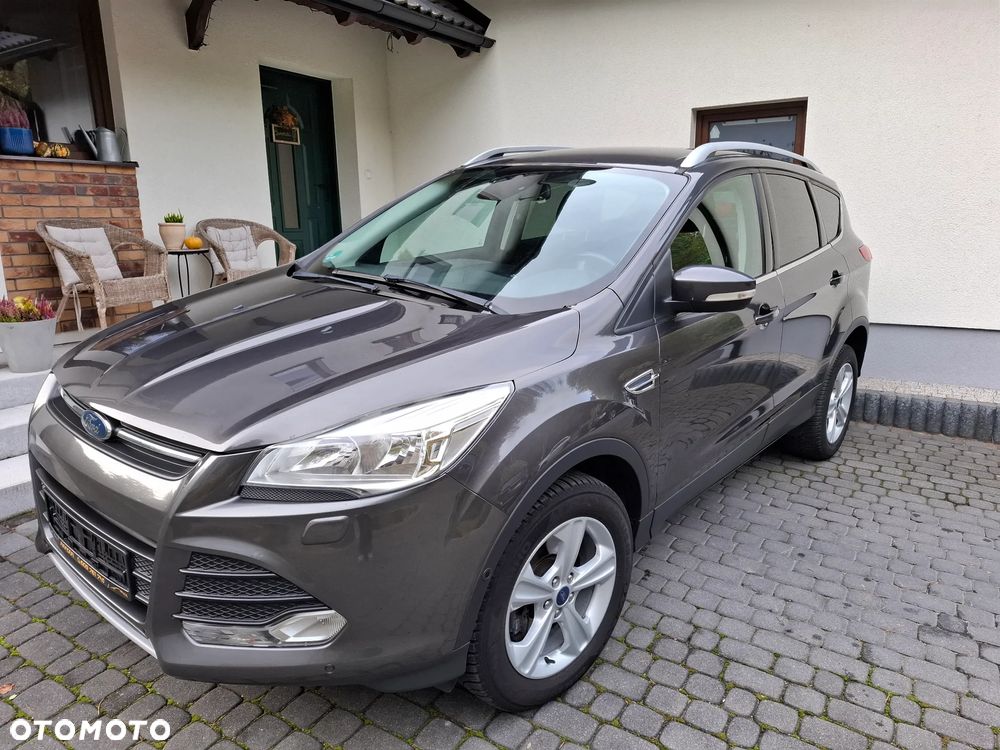 Ford Kuga 2.0 TDCi 2x4 Titanium - 1