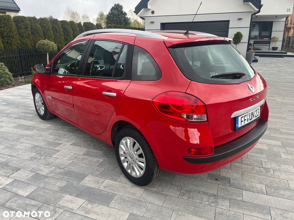 Renault Clio 1.2 16V Bioetanol Alize - 5