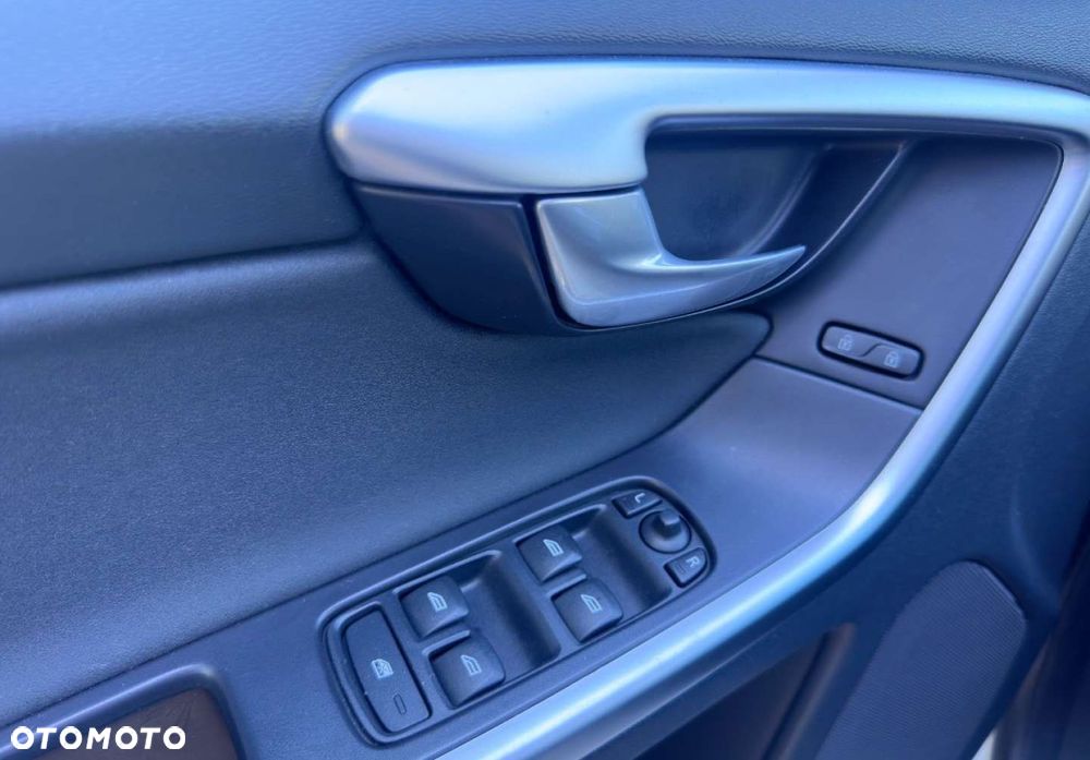 Volvo XC 60 - 10