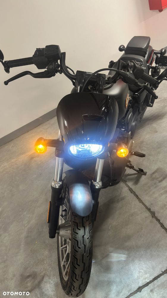 Harley-Davidson Sportster Nightster 975 - 17