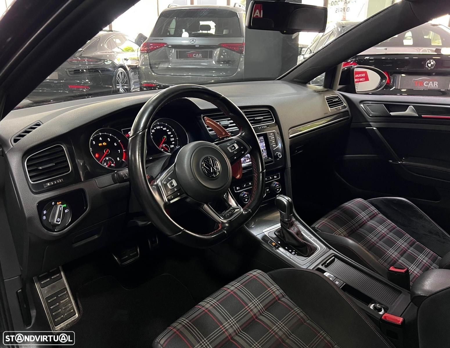 VW Golf 2.0 TSi GTi DSG Performance - 13