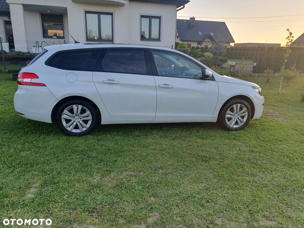 Peugeot 308 1.6 BlueHDi Allure S&S - 7