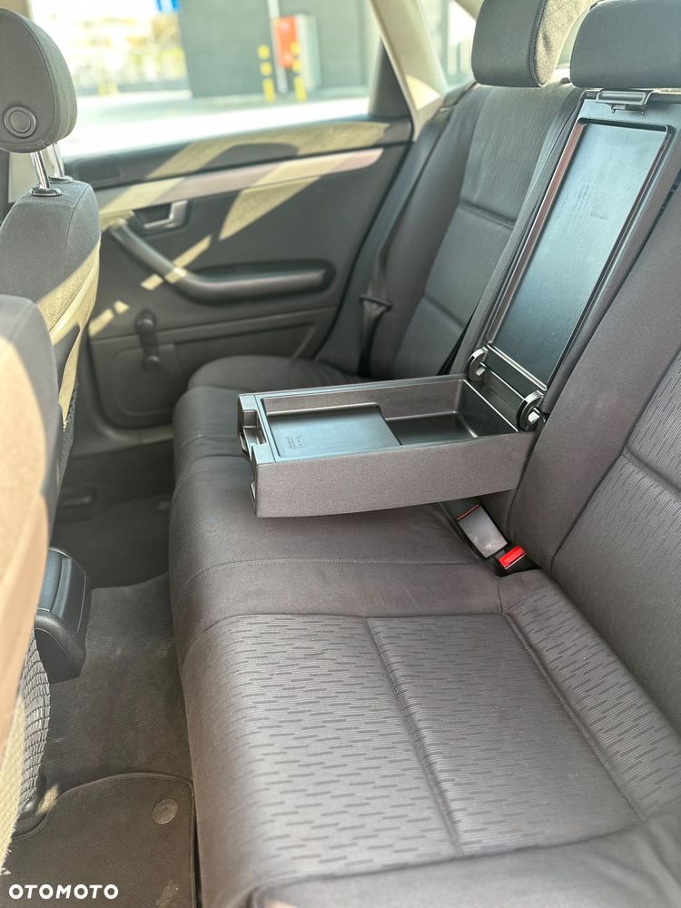 Audi A4 Limousine 2 - 19