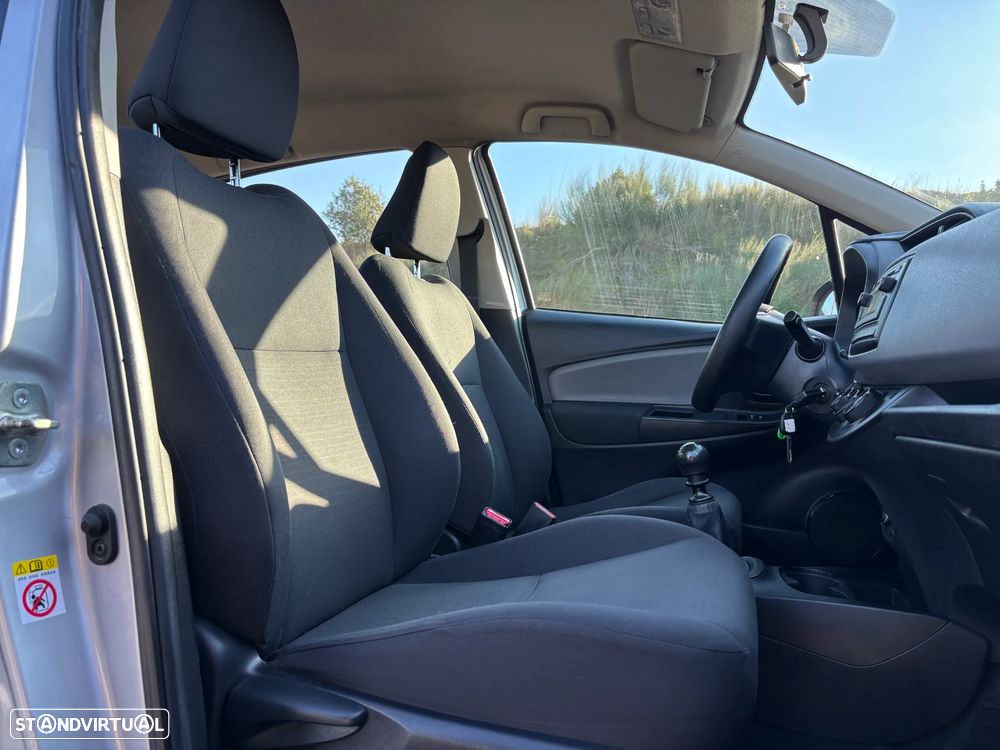 Toyota Yaris 1.4 D-4D ACtive+AC - 19