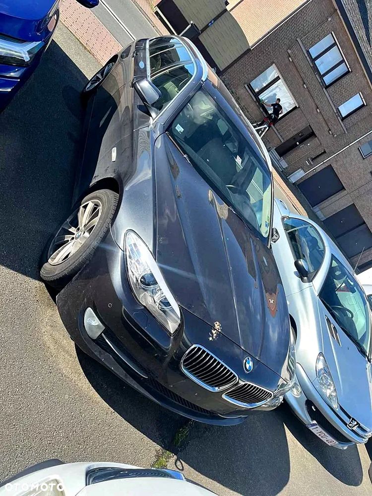 BMW Seria 5 520d Blue Performance - 35