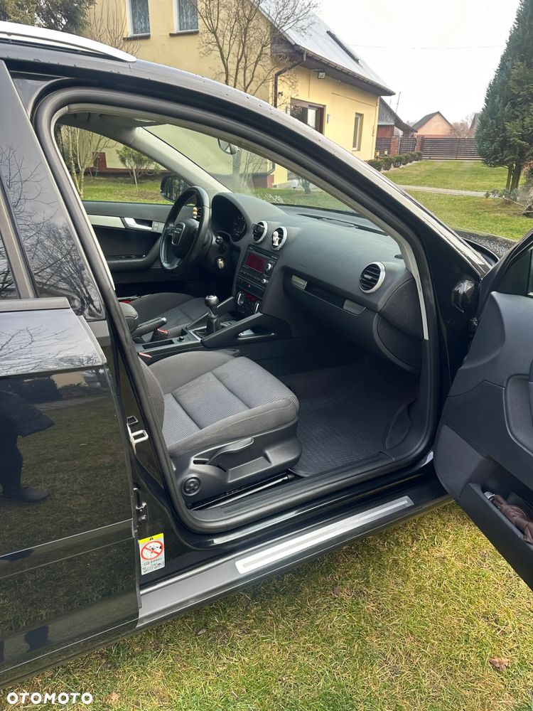 Audi A3 Sportback 2.0 TDI Ambition - 11