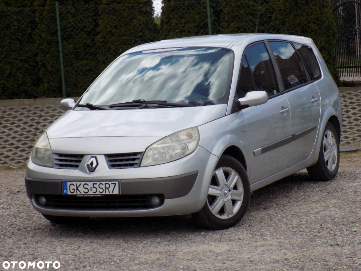 Renault Scenic - 1