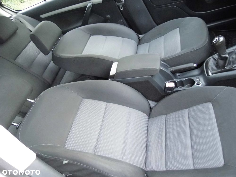Skoda Octavia 1.6 Team Edition - 21