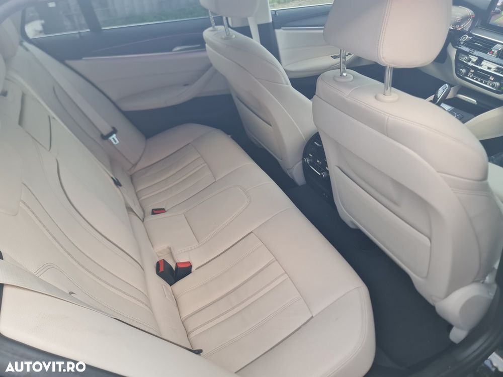 BMW Seria 5 520d Touring Aut. Luxury Line - 6