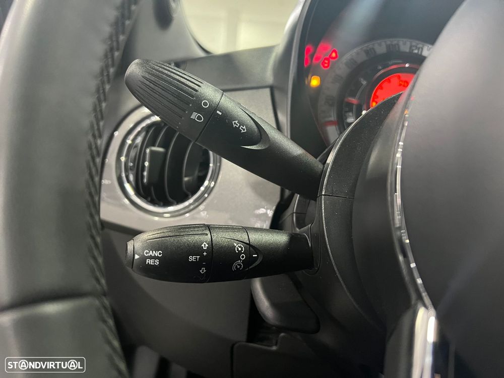 Fiat 500 1.0 Hybrid Club - 11